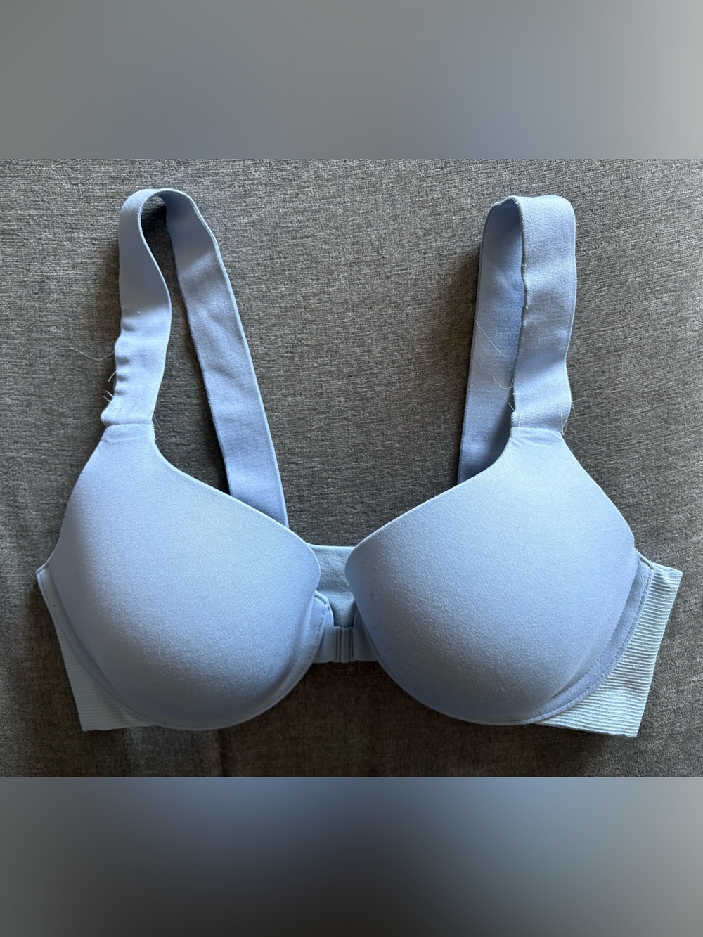 SPANX Powder Blue Seamless Front closure T-Shirt Bra Smooth Invisible Support